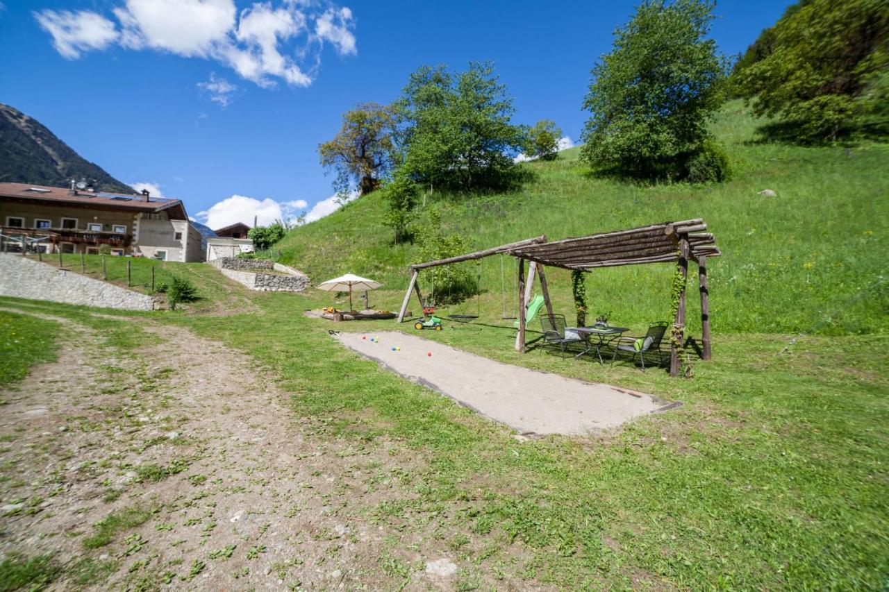 Schildhof Ebion Schildhofsuite St. Leonhard in Passeier Exterior foto